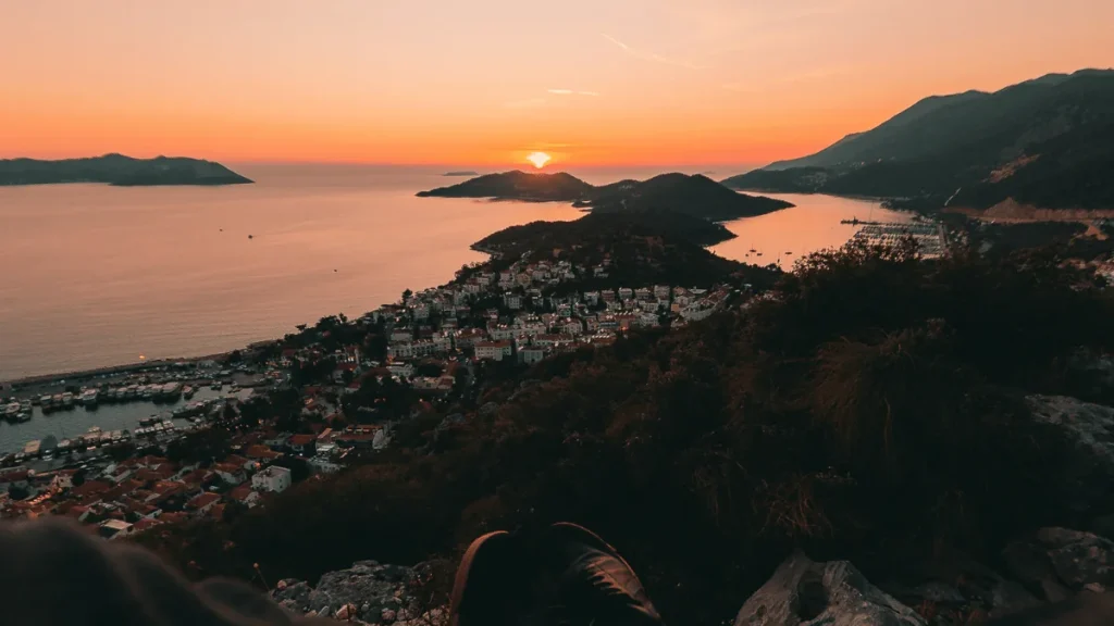 إطلالة الغروب على Kaş